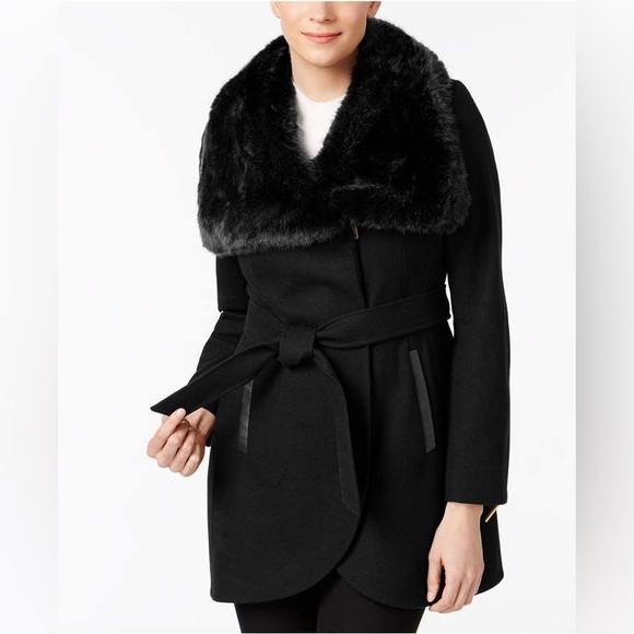 French Connection Faux-Fur-Collar Asymmetrical Black & Gold Coat - Size Medium - Picture 2 of 2